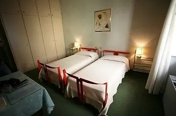 Ξενοδοχείο με διαμερίσματα Castelvecchio 2*