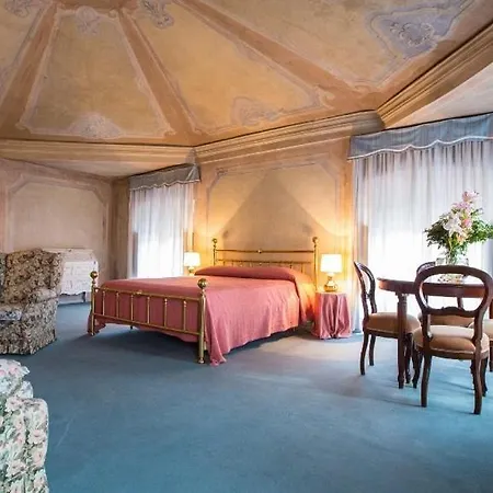 Castelvecchio Aparthotel Verona